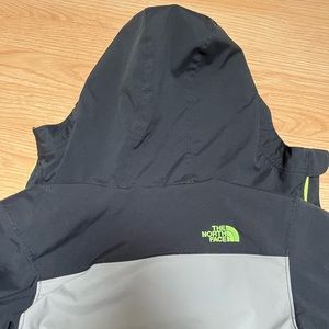 The north face size 7/8 boys fall/spring jacket
